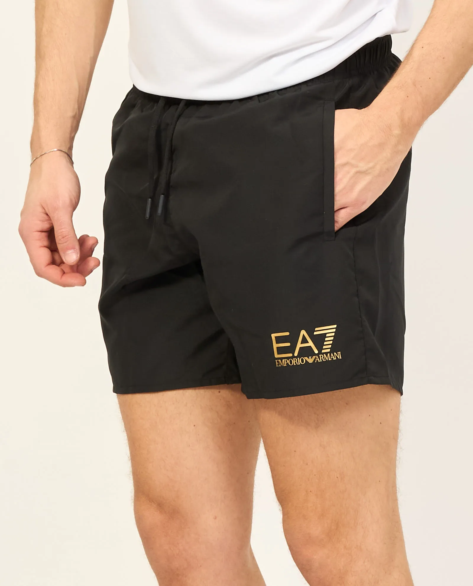 Costume EA7 modello boxer con logo a contrasto