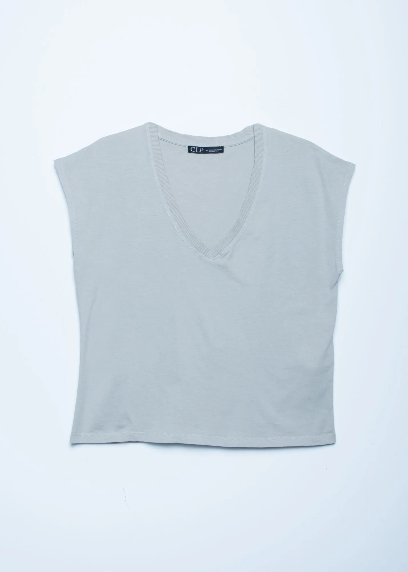 T-shirt basic con scollo a V