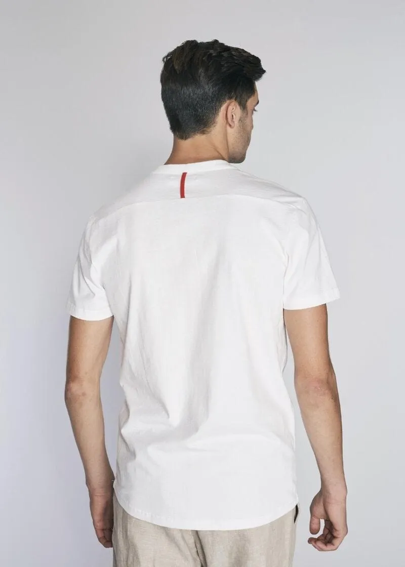 T-shirt con collo alla coreana