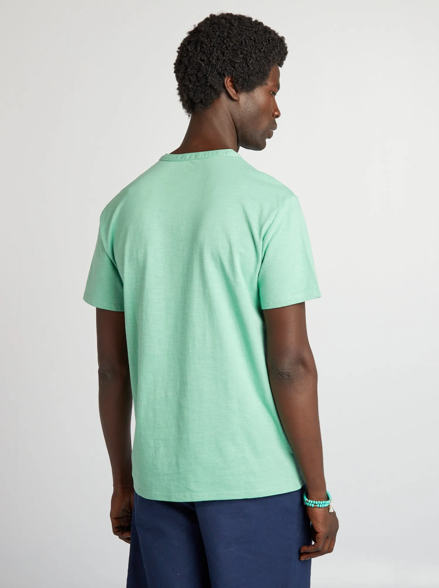 T-shirt tinta unita con collo serafino - VERDE